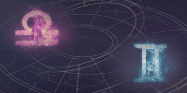 Terazi ve ikizler burç uyumluluğu imzalar. Gece gökyüzü arka plan.