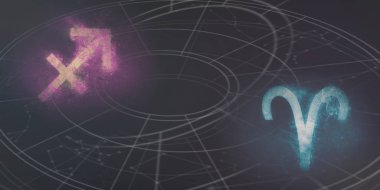 Yay ve Koç Astroloji Uyumluluk işaretleri. Gece gökyüzü arka plan.