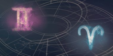 İkizler ve Koç Astroloji Uyumluluk işaretleri. Gece gökyüzü arka plan