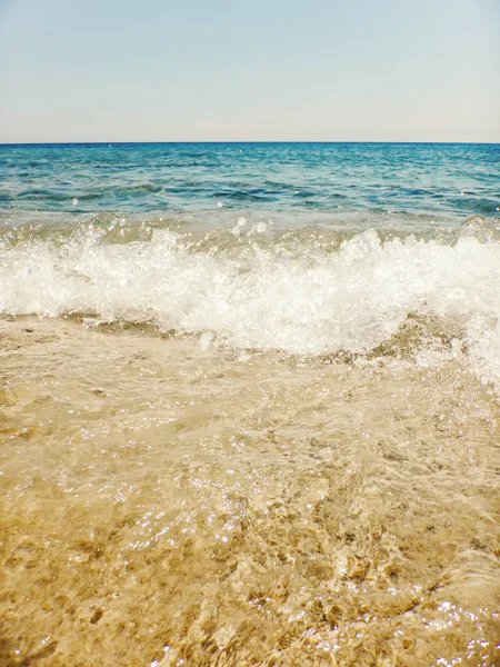 Vague Océan Bleu Sur Plage Sable Fond Été — Photo