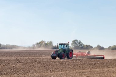 Traktör hazırlık alanı, tarım traktörü