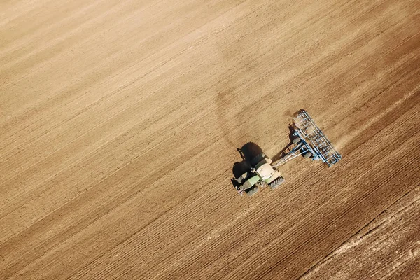 Aerial View Tractor Preparing Field Agriculture Tractor Landscape — Stock Photo, Image