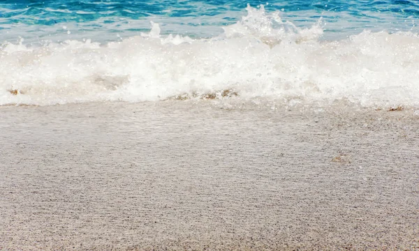 Golf Van Blauwe Oceaan Zandstrand Zomer Achtergrond — Stockfoto