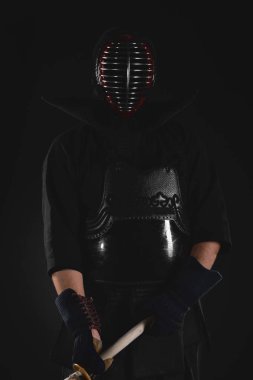 Kendo avcı shinai (bambu kılıcı) geleneği kendo zırh ile
