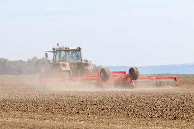 Traktör hazırlık alanı, tarım traktörü
