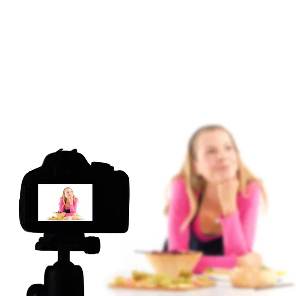 Mulher Jovem Gravando Seu Blog Vídeo Preparação Alimentos Saudáveis Conceito — Fotografia de Stock