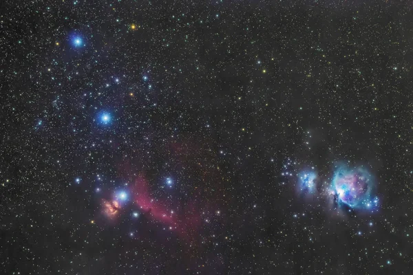 冬の空のオリオン座の帯 アルニタク アルニラム ミンタカ ホースヘッド星雲 オリオン星雲 — ストック写真