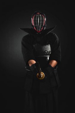 Kendo avcı shinai (bambu kılıcı) geleneği kendo zırh ile