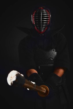 Kendo avcı shinai (bambu kılıcı) geleneği kendo zırh ile