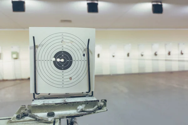 Alcance de tiro de arma de ar, Alcance de tiro de prática Alvo — Fotografia de Stock