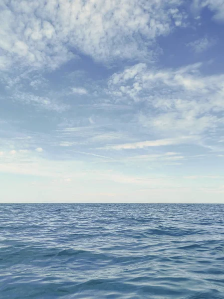 Blue Ocean, Water Surface a Blue Sky — Stock fotografie