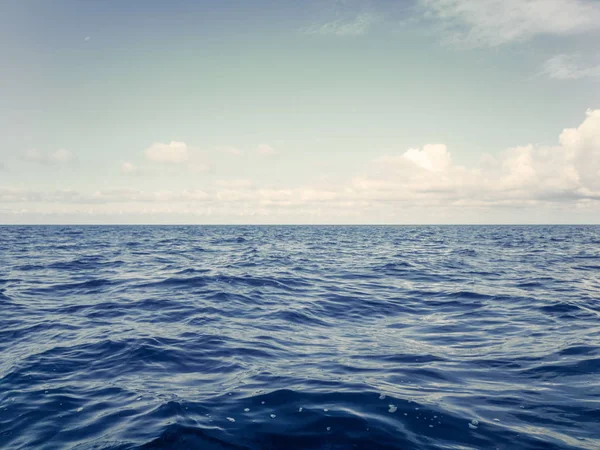 Blue Ocean, Water Surface a Blue Sky — Stock fotografie