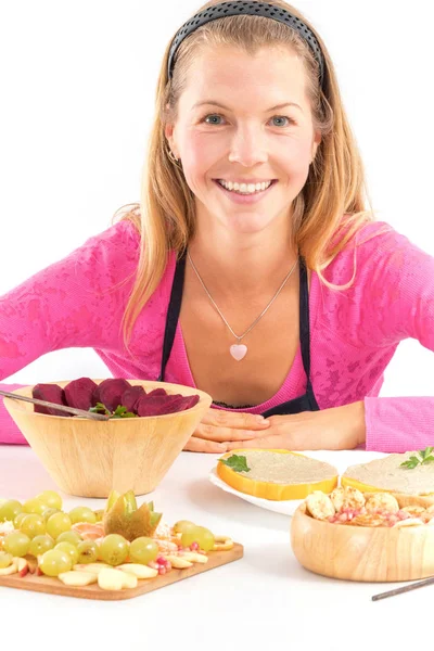 Raw Vegan Food voorbereiding. Raw Food concept bamboe Bowl. Vegan f — Stockfoto