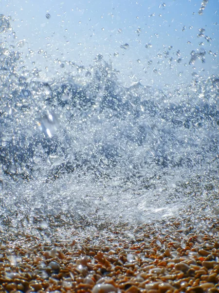 Golven splash zomer landschap tropische kust, kustlijn en CLO — Stockfoto