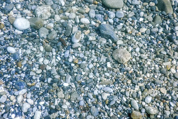 Rocas submarinas y guijarros en el fondo marino —  Fotos de Stock