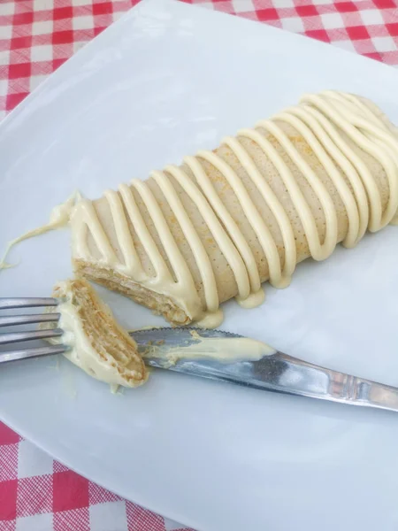 Crepes With White Chocolate Cream, Homemade Thin Pancakes — стокове фото