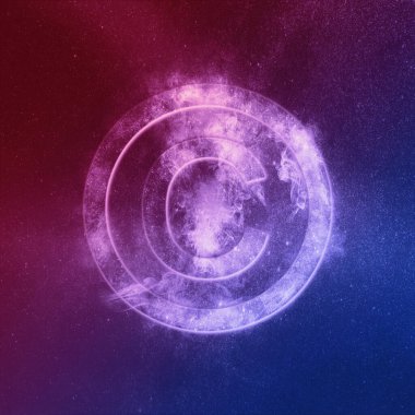 Telif hakkı sembolü Kırmızı Mavi. Soyut gece gökyüzü arkaplanı