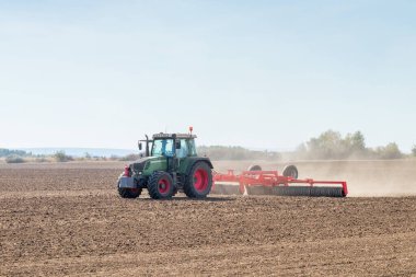 Traktör hazırlık alanı, tarım traktörü