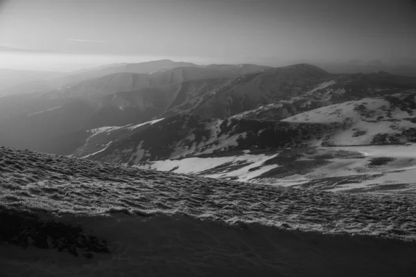 Paisagem Montanhosa Região Dos Cárpatos Durante Caminhadas Inverno — Fotografia de Stock
