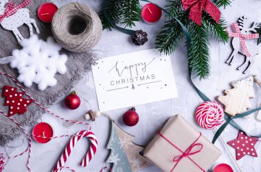 Oyuncaklar, Noel ağacı, simler ve kakao ile Noel düzeni