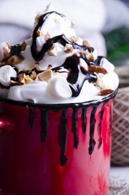 Oyuncaklar, Noel ağacı, simler ve kakao ile Noel düzeni