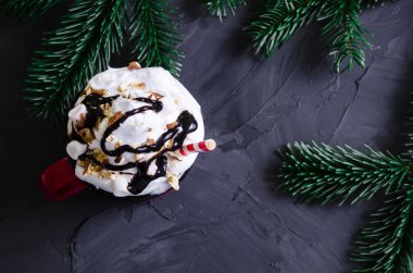 Oyuncaklar, Noel ağacı, simler ve kakao ile Noel düzeni