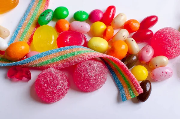 En hel del färgglada godis och godis — Stockfoto