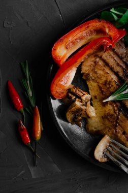 Barbekü Sebze ve bitkisel Ile Izgara Balık Fileto