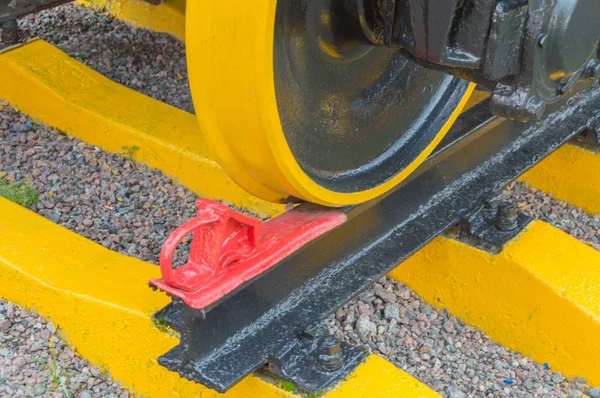 Par Ruedas Ferrocarril Recién Pintado Sobre Raíles —  Fotos de Stock