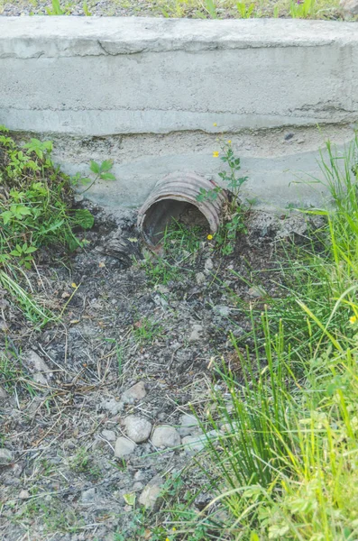 Dürre Garten Kein Wasser Graben Felsen — Stockfoto