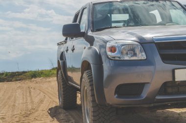 çöl kum yolda Off-Road arabalar