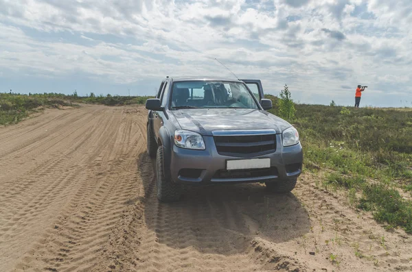 Coche Todoterreno Desierto Camino Arena — Foto de Stock