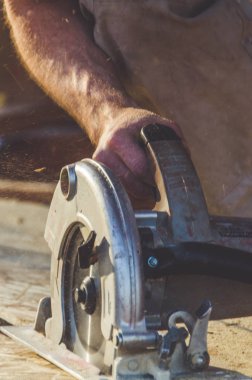 Erkek alt bıçkılar plaka el ile elektrik ile gördüm