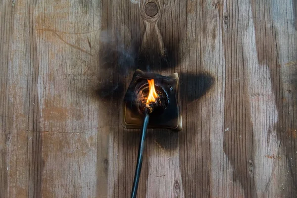 Tomada Arame Fogo Fumaça Fogo — Fotografia de Stock