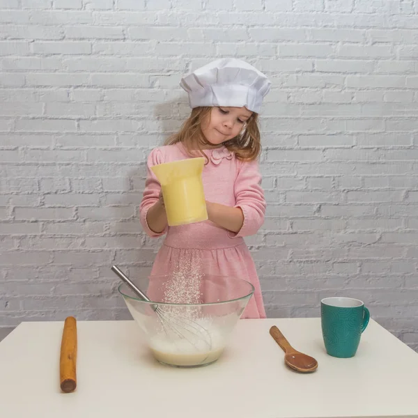 Girl Cook Baby Cooking Kitchen Baking — Stock Photo, Image