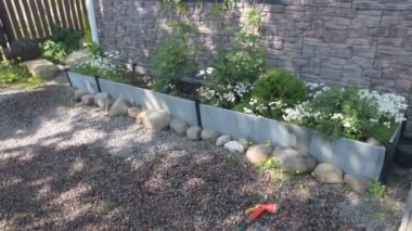 bir sulama ile yaz kız çiçek sulama olabilir