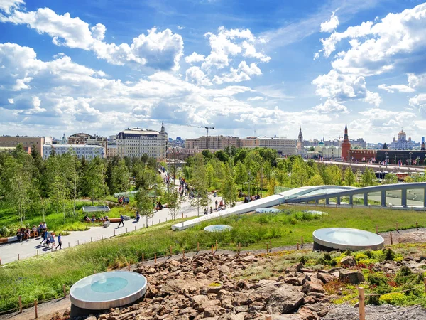 Moscú Rusia Junio 2018 Zaryadye Paisaje Parque Urbano Cerca Plaza — Foto de Stock