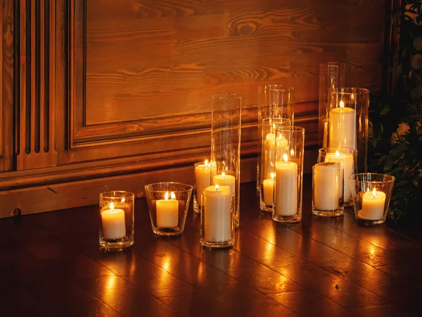 Burning Candles Transparent Glass Vases Beautiful Interior Detail Party Night — Stock Photo, Image