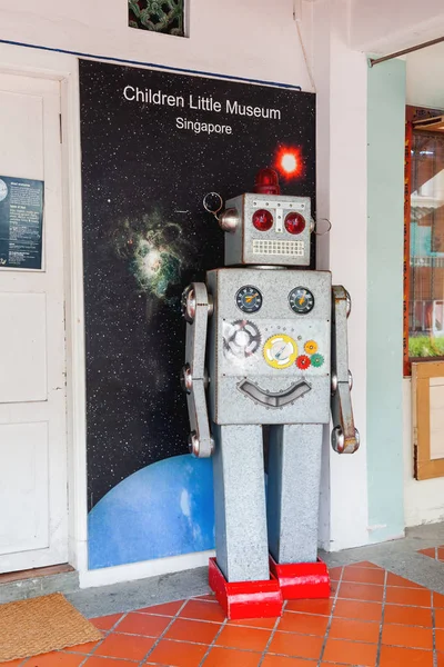 Singapur Singapur Enero 2013 Robot Entrada Children Little Museum Bussorah — Foto de Stock