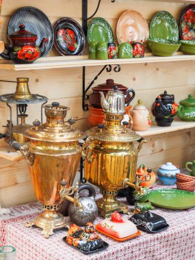 Moskova, Rusya - 19 Ağustos 2018. Antika tabak-çanak Festivali kez ve dönemini. Farklı centures tarihi yeniden inşası.