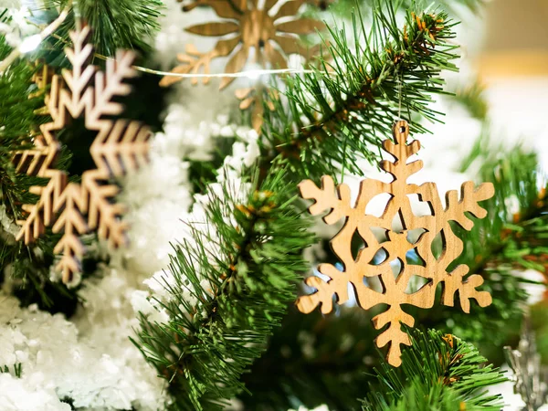 Decoraciones Rústicas Navidad Año Nuevo Copos Nieve Madera Árbol Navidad — Foto de Stock