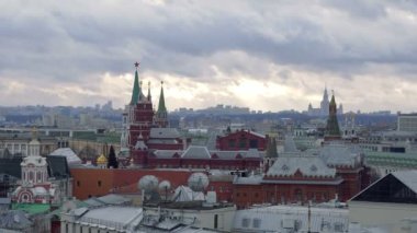 Havadan görünümü Moskova tarihi merkezinde Merkez çocuk deposundan üzerinde. Üzerinde Zaikonospassky manastır, ana mağaza, ulaşırken görüntüleyin. Moscow, Rusya Federasyonu.