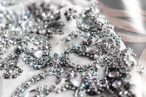 Vestido Noche Gris Con Muchos Diamantes Imitación Parte Superior Hermosa — Foto de Stock