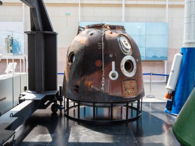 Moskova, Rusya - 08 Haziran 2019. Soyuz Tma'nın iniş aracı. İç ve Pavilion Uzay ve Ulaşım showpieces. Ekonomik Başarılar Sergisi (Vdnh).