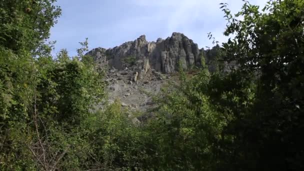 Famous Ghost Valley with strangely shaped rocks. Demerdji mountains. Crimea — Stock Video