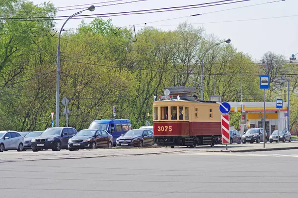 Moscou Russie Mai 2018 Ancienne Voiture Tramway Restaurée Dans Trafic — Photo