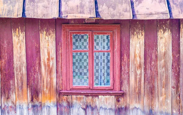 Fenster Braun Lackiertem Rahmen Eines Sehr Alten Holzhauses — Stockfoto