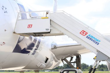 Boeing 787-8 Dreamliner yolcu merdiven aracı