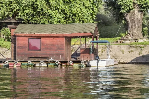 Summer Floating Raft Hut on Sava River - Belgrade - Serbia — Stok fotoğraf