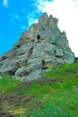 Rock eski bir kale kalıntıları yakın çekim